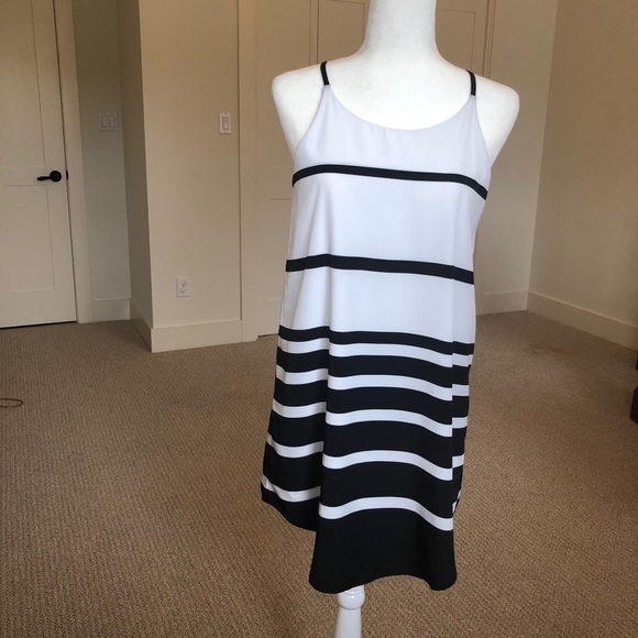 BB DAKOTA Amelia Varigated Stripe Dress - Picture 5 of 6